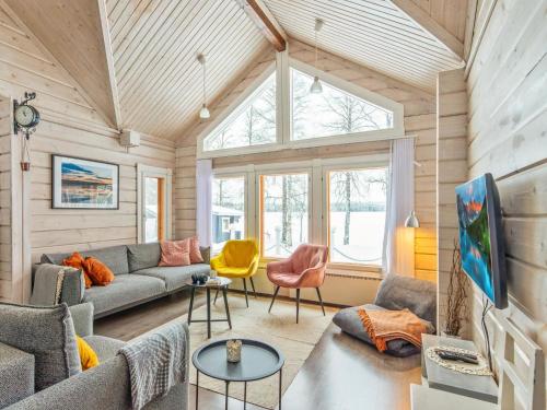 Holiday Home Lähderinne by Interhome (Holiday Home Lahderinne by Interhome) in โคมูลา