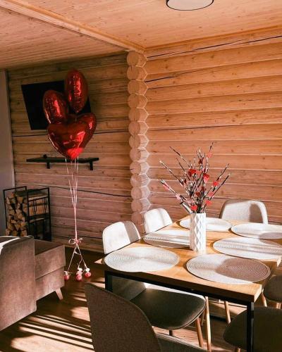 Viesnīcas āriene, SVOI Chalet in Vyshka