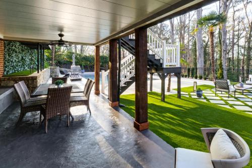 Luxury Retreat in Smyrna Pool, Pickleball and More! in 士麥那