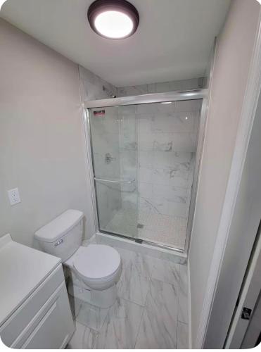 Chic renovated studio Apt in 清水市中心