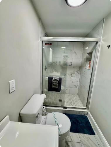 Chic renovated studio Apt in 清水市中心