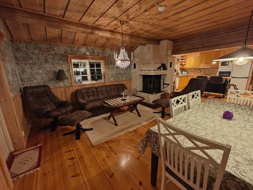 Log house with a view and sauna in Blyberg
