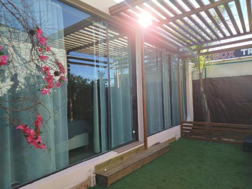 Casita acristalada con jacuzzi in 本尼亞贊