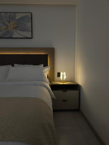 Apart Studio de Lujo La Carolina Piso Alto, Piscina, Jacuzzi, Padel, Gym