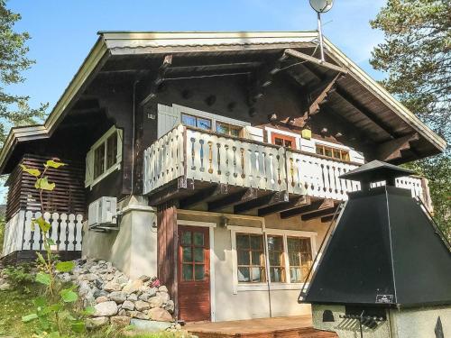 Holiday Home Hyrynpirtti mökki by Interhome – khách sạn tại Hyrynsalmi