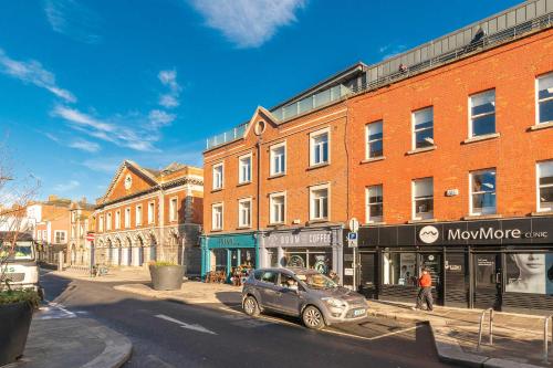 Dean Swift Square by Dublin At Home - image 14