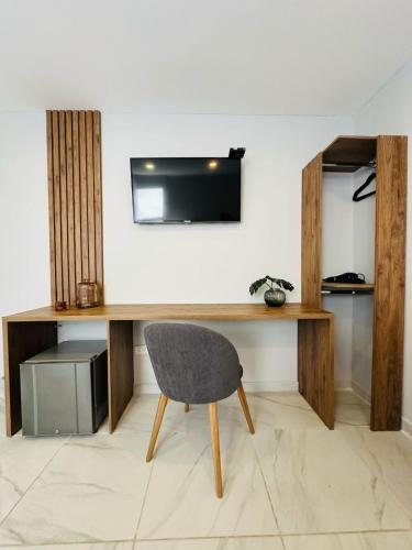 1 twin bed