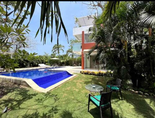NOK Luxury 4BR Pool Villa in Manzanillo Cartagena in Alto Bosque