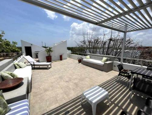 NOK Luxury 4BR Pool Villa in Manzanillo Cartagena in Alto Bosque
