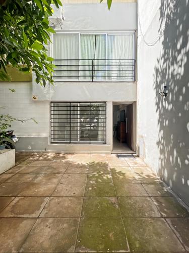 Duplex para 4 con cochera - image 3