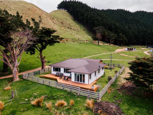 Exterior view, Arapawa Homestead in Bay of Many Coves