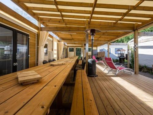 Mobil-home pour 4 personnes avec terrasse - API-1-52-341 in La Chaize-Giraud