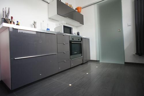 Konyha, BÖ21 Luxusappartement (BO21 Luxusappartement) in Kaarst