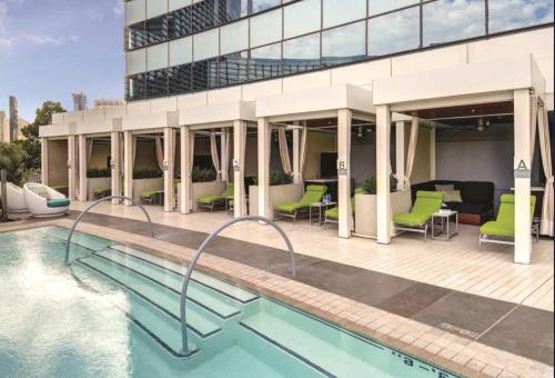 Luxe Vdara High-Floor Panoramic Strip Views Sphere Views 22032 - image 4
