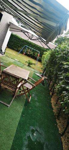 Chez Yass in Фльори-Мерожи