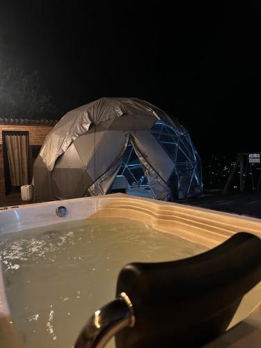 Glamping Mirador De La Montaña (Glamping Mirador De La Montana) in Silvania