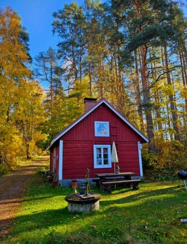 . Romantic Countryside Sauna Cabin near Lake Päijänne