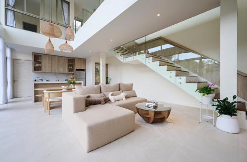 Villa Belcasa Phuket - New Cozy 3BR Pool Villa Best Location, Boat Avenue