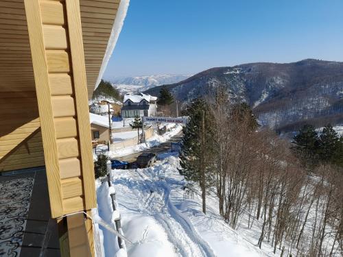 Turkish Mountain Retreat in Hilmiye