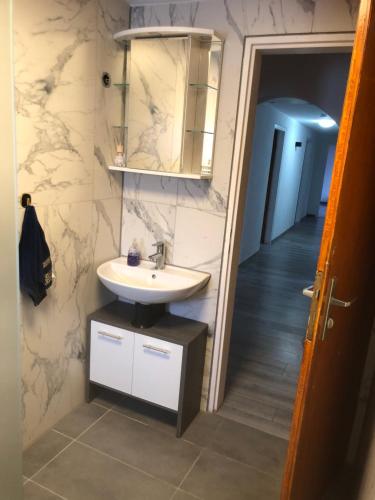 Cosy Apartment bei Kassel 9 Personen 130qm 5 Zimmern in Sohrewald