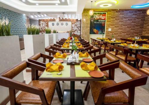 Banketzaal, Hotel ORIGIN Hyderabad Airport - Shamshabad  near Wonderla Amusement Park