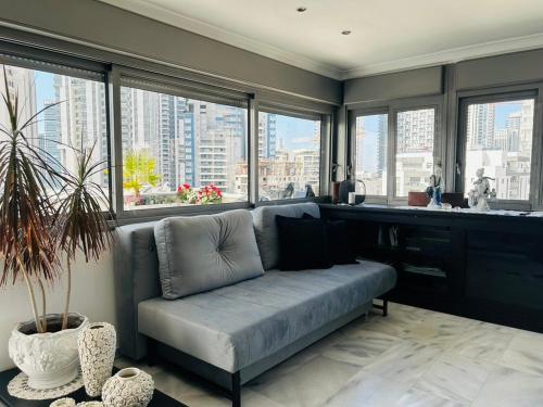 Skyline Penthouse Kimchi Home in Ramat Gan