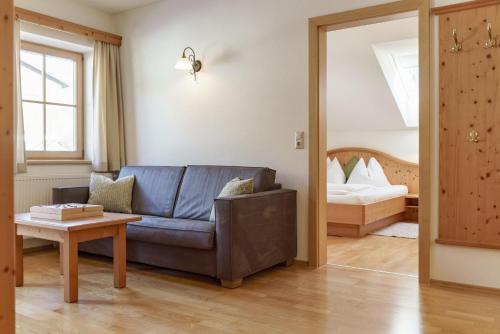 2 bedrooms, 3 beds