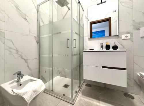 Ванна кімната, Pompei Comfort Room in Сант Антоніо Абате