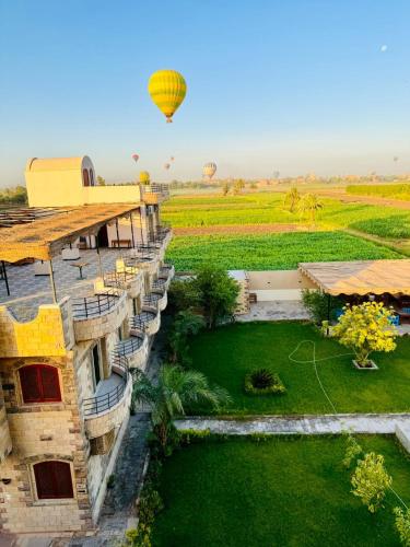 New Memnon Hotel