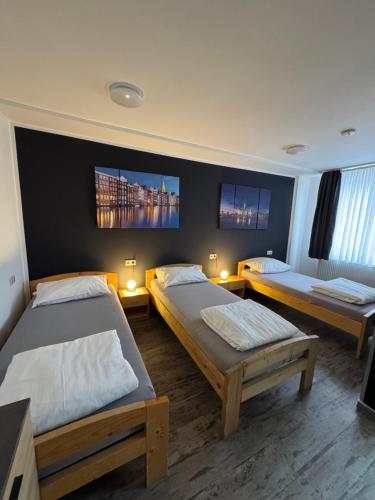 Pension Zwei A Room Type - Budget Triple Room