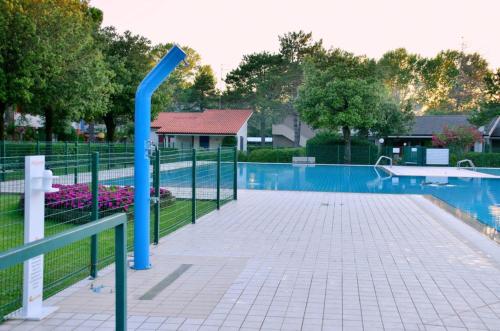 Cozy flat in residence with swimming pool-Beahost