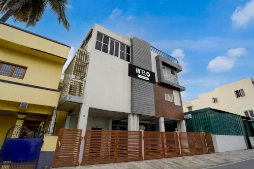 入口, Super Hotel O Central Zone Vishwanathapuram Formerly Green Nest in 加納帕蒂