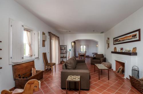 ห้องส่วนกลางสำหรับนั่งเล่น/ดูทีวี, Monte do Giestal - Casas de Campo & Spa in อเบลา