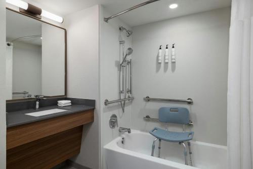 Comfort Inn Washington DC Joint Andrews AFB - image 2