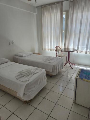 Hotel Manoá Poa - Uma quadra do complexo da Santa Casa (Hotel Manoa Poa - Ambiente simples, acolhedor, equipe atenciosa e localizacao estrategica no centro ) in Porto Alegre