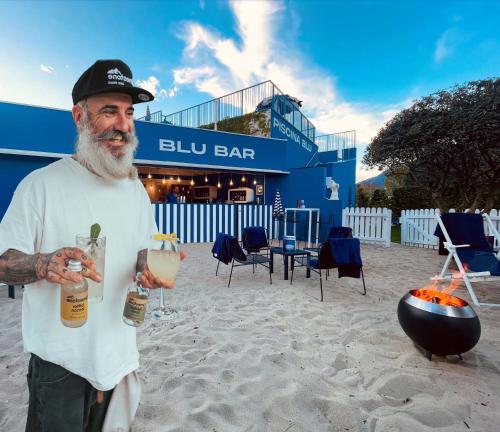 SCHLOSSHOF SÜDTIROL - Hotel & Camping Resort in Lana