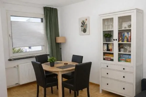 Stilvolle 2-Zimmer-Wohnung - Tram vor der Tür - Parkplatz - Rainshower - Nähe Universität in Kassel, Deutschland