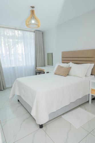 Luxurious Apartments at Megawatt Court in ฮาราเร