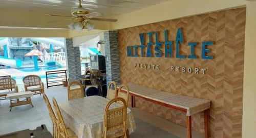 Villa Nitashlie Private -Transient house in Gapan
