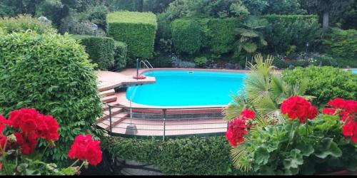  Villa Alba Residence two units near Vittoriale & Beach in Gardone Riviera
