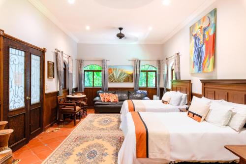 room detail thumbnail 0