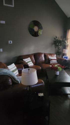 . New Listing STR Love to host families & trv wrks