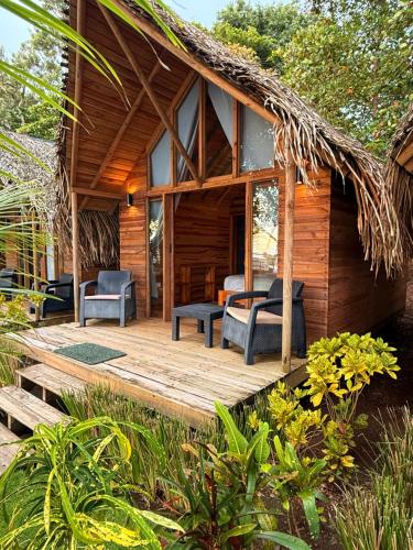 Hotel Oasis & Surf Camp in 聖卡塔利娜
