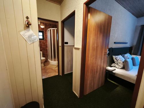 2 bedrooms, 2 beds