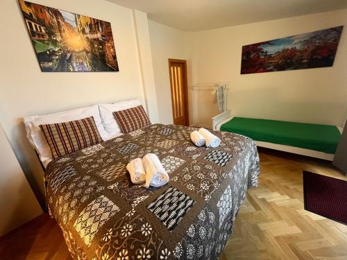 Charming Apartment Klimentska - image 5