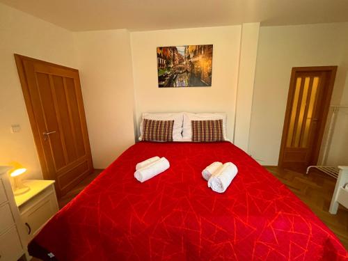 Charming Apartment Klimentska - image 2