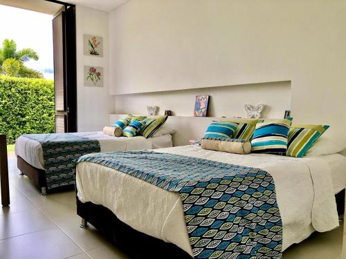 Gran casa de campo Descansa Comparte y Recarga in Anapoima