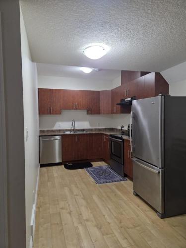 Kitchen, Modern 2 Bedroom Suite Private & Fully Furnished in Vanway
