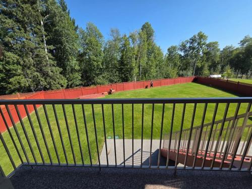 Garden, Modern 2 Bedroom Suite Private & Fully Furnished in Vanway