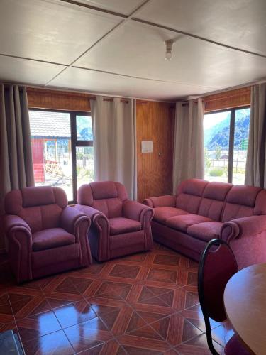 Koplietošanas atpūtas telpa ar TV, Cabañas Valles del Mañihuales (Cabanas Valles del Manihuales) in Puerto Aisena